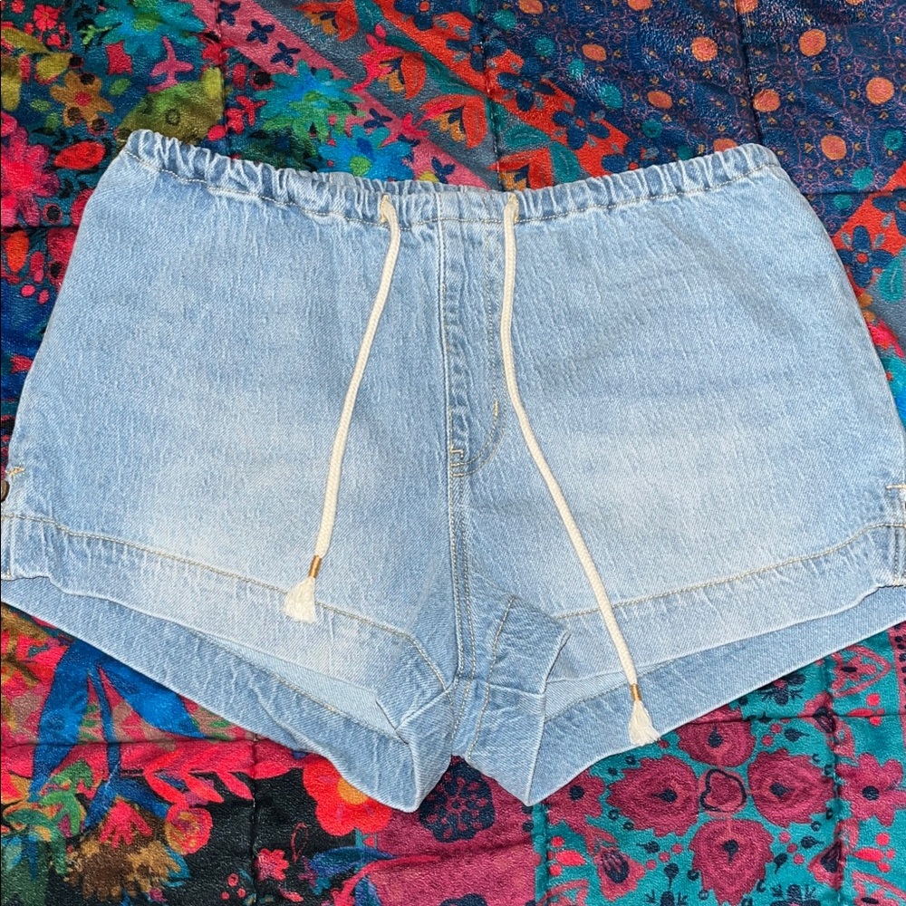 NWT ROXY Cotton Blend Light Blue Summery Jean Shorts with Drawstring Size S - Picture 2 of 12